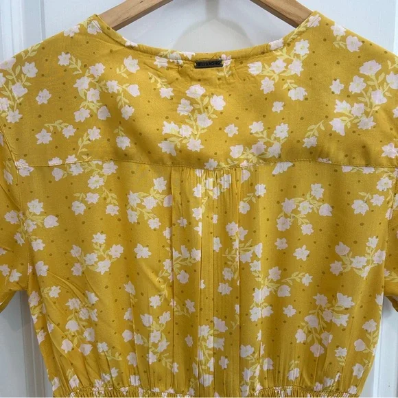 Billabong Yellow and White Floral Mini dress - Picture 11 of 11